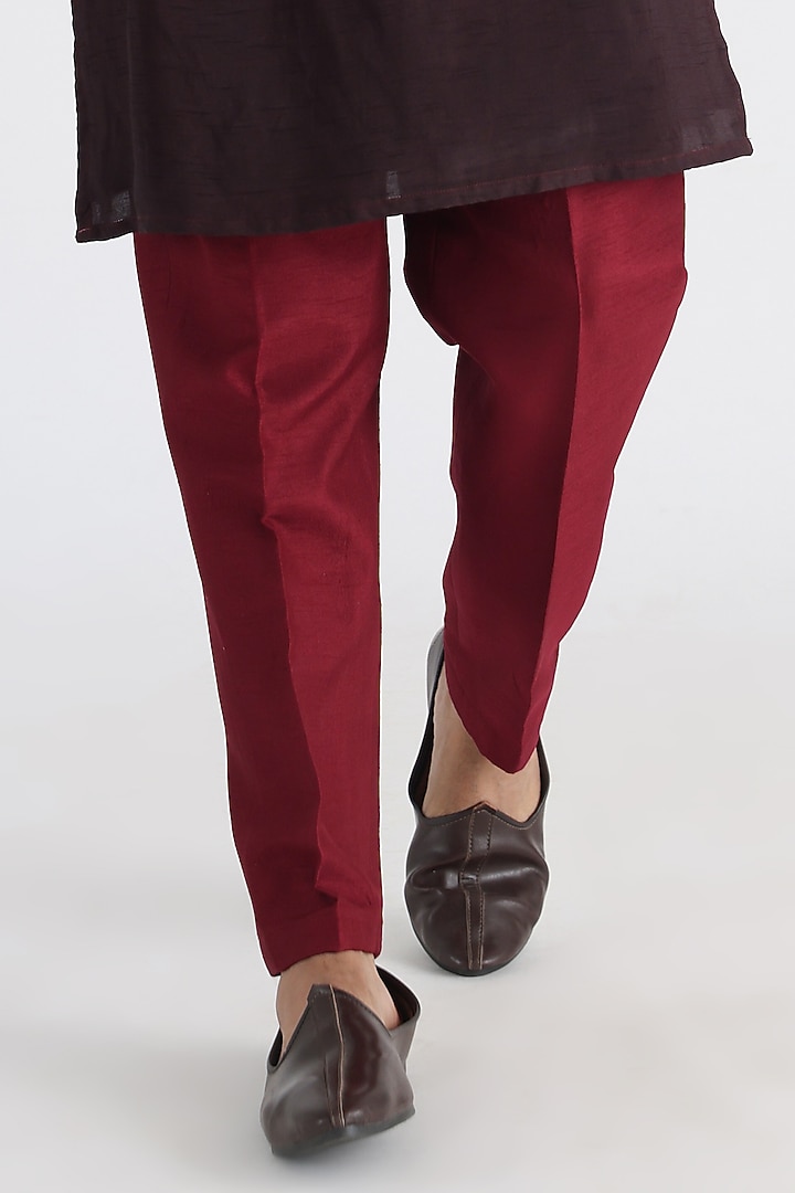 Brown Bemberg Silk Embroidered Wedding Indowestern Set by Smriti By Anju Agarwal Men at Pernia's Pop Up Shop