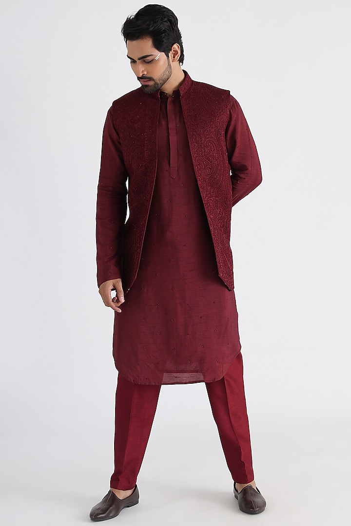 Maroon Linen Silk Embroidered Indo-Western by Smriti By Anju Agarwal Men