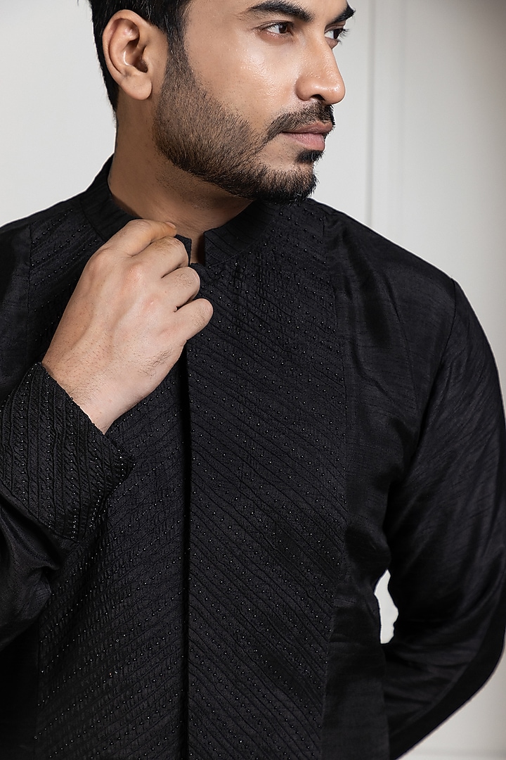 Midnight Black Silk Bead Hand Embroidered Kurta Set by Smriti by Anju Agarwal Men at Pernia's Pop Up Shop
