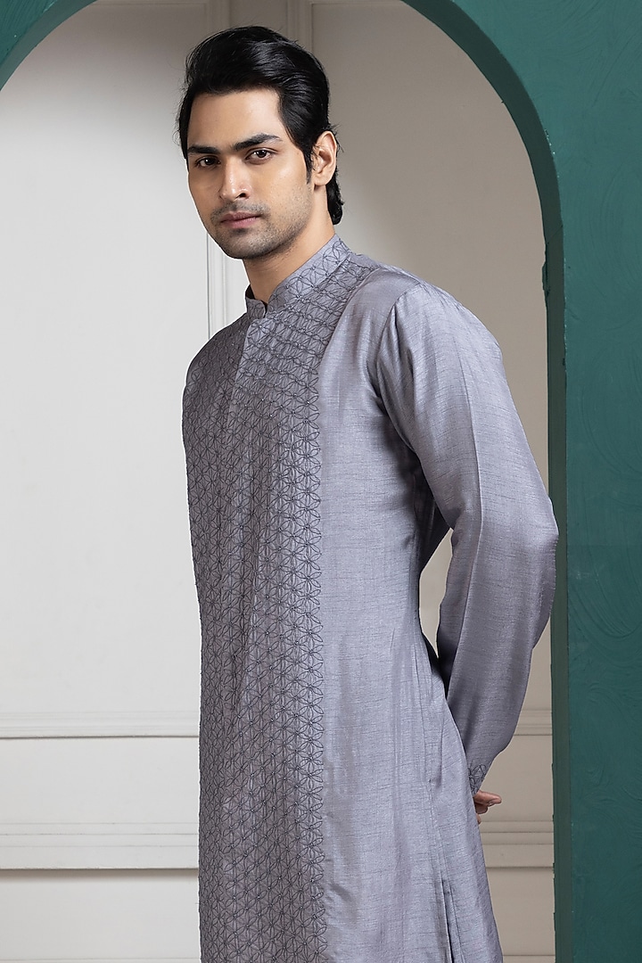 Grey Bam Silk Pipe Embroidered Kurta Set by Smriti by Anju Agarwal Men at Pernia's Pop Up Shop