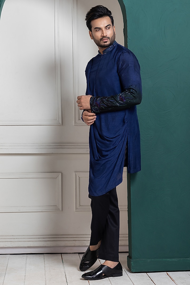Midnight Blue Bam Silk Floral Hand Embroidered Nehru Jacket Set by Smriti by Anju Agarwal Men at Pernia's Pop Up Shop