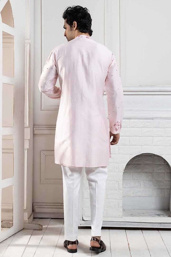 Blush Pink Chanderi Mirror Embroidered Kurta Set by Smriti by Anju Agarwal Men at Pernia's Pop Up Shop