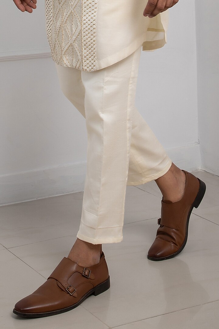 Ivory Silk Gold Embroidered Nehru Jacket Set by Smriti by Anju Agarwal Men at Pernia's Pop Up Shop