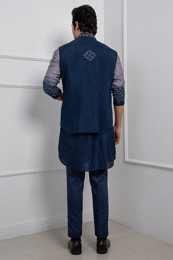 Blue Silk Geometric Beads Embroidered Indo-Western Jacket Set by Smriti by Anju Agarwal Men at Pernia's Pop Up Shop