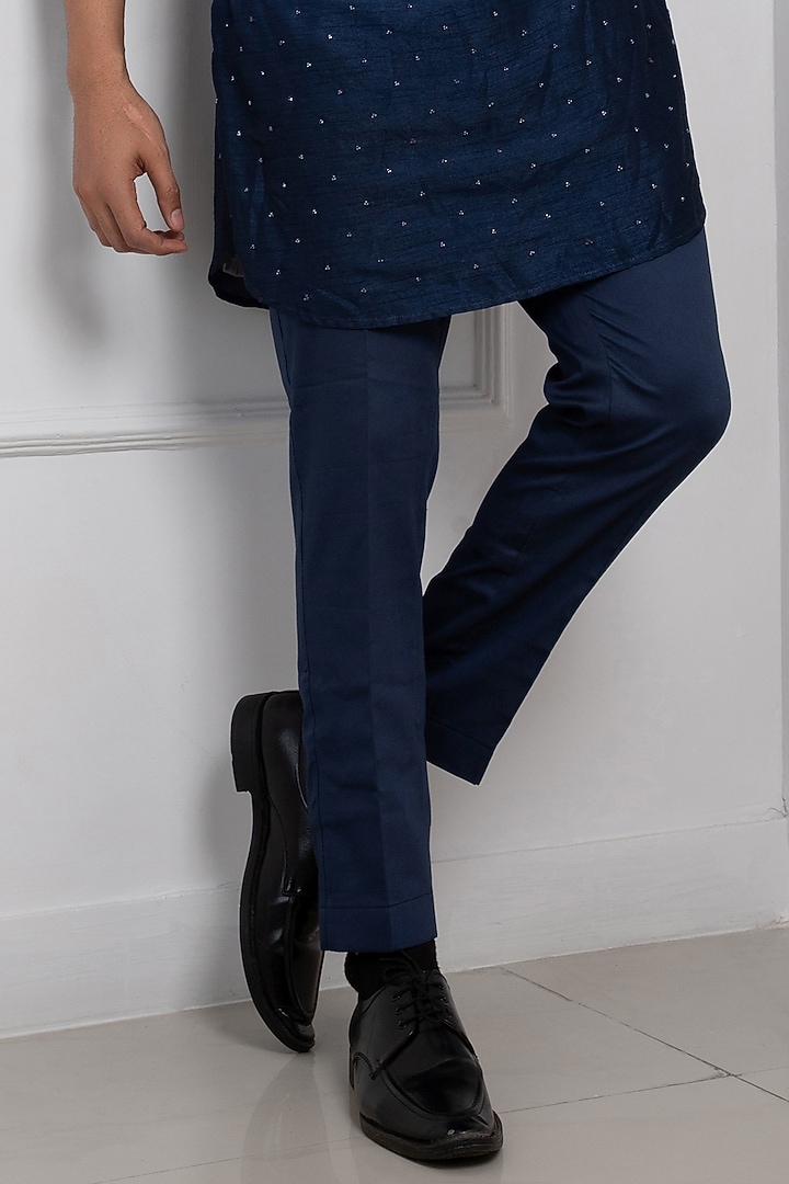 Blue Silk Geometric Beads Embroidered Indo-Western Jacket Set by Smriti by Anju Agarwal Men at Pernia's Pop Up Shop
