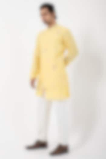 Yellow Chanderi Mulmul Motif Embroidered Kurta Set by Smriti By Anju Agarwal Men at Pernia's Pop Up Shop