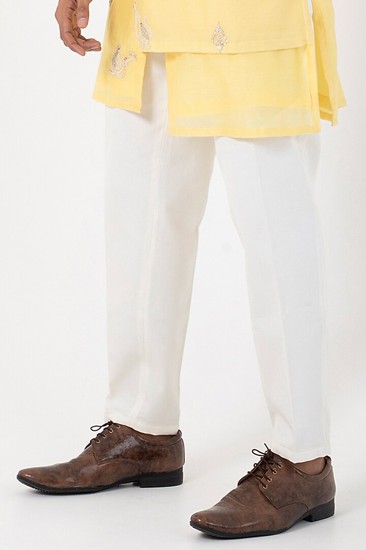Yellow Chanderi Mulmul Motif Embroidered Kurta Set by Smriti by Anju Agarwal Men at Pernia's Pop Up Shop