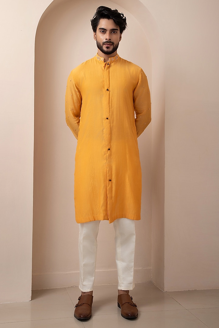 Chrome Yellow Chanderi Embroidered Kurta Set by Smriti By Anju Agarwal Men at Pernia's Pop Up Shop