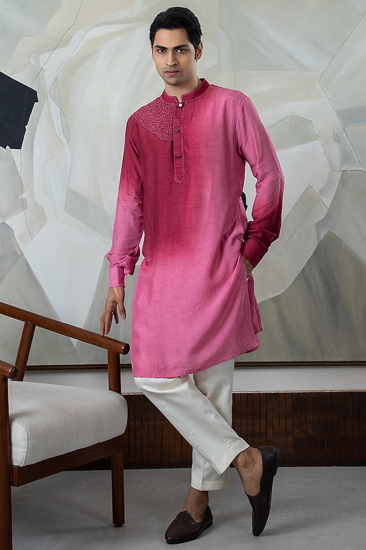Maroon Ombre Silk Embroidered Kurta Set by Smriti By Anju Agarwal Men at Pernia's Pop Up Shop