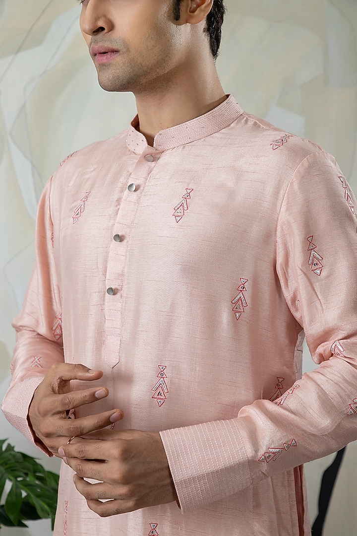 Peach & Pink Ombre Silk Embroidered Kurta Set by Smriti By Anju Agarwal Men at Pernia's Pop Up Shop