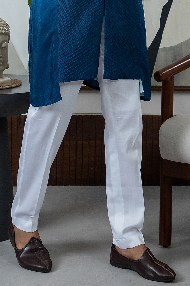 Blue Ombre Silk Kurta Set by Smriti By Anju Agarwal Men at Pernia's Pop Up Shop
