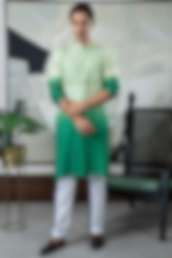 Green Ombre Silk Embroidered Kurta Set by Smriti By Anju Agarwal Men