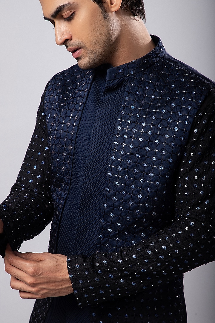 Navy Blue Linen Satin Embellished Indo-Western Jacket Set by Smriti by Anju Agarwal Men at Pernia's Pop Up Shop