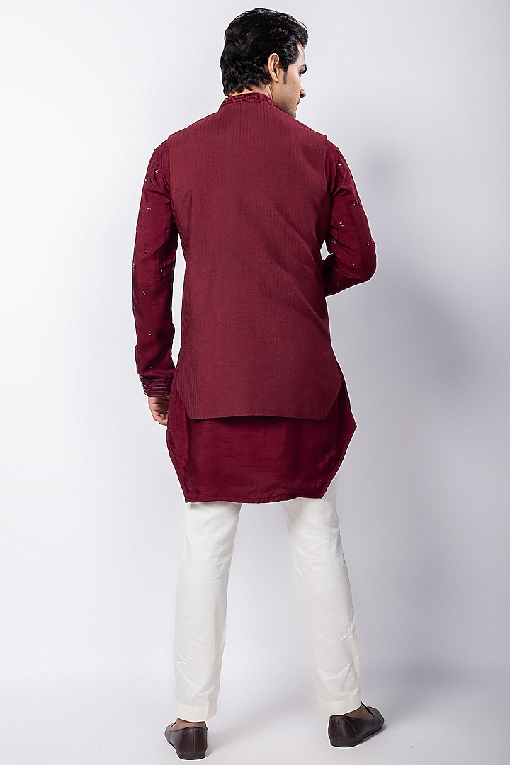 Maroon Silk Cutdana Embroidered Nehru Jacket by Smriti by Anju Agarwal Men at Pernia's Pop Up Shop