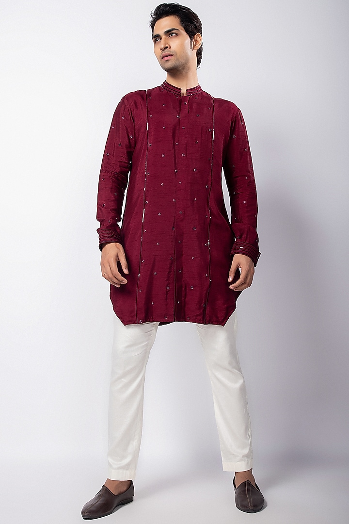 Maroon Silk Mulmul Cutdana Embellished Kurta Set by Smriti By Anju Agarwal Men