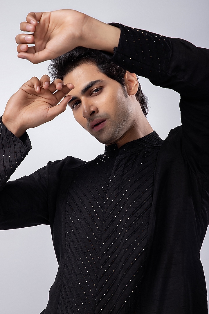 Black Silk Mulmul Cutdana Embroidered Kurta Set by Smriti by Anju Agarwal Men at Pernia's Pop Up Shop