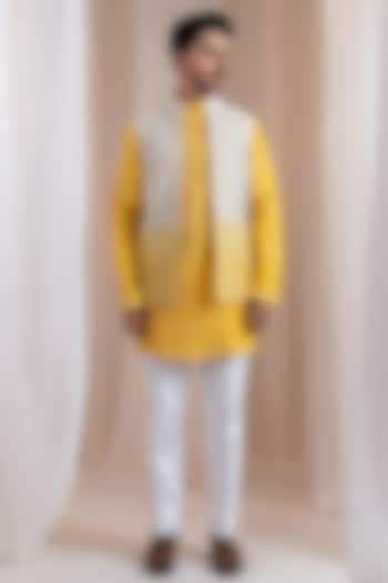Yellow Chanderi Thread Embroidered Nehru Jacket by Smriti By Anju Agarwal Men at Pernia's Pop Up Shop