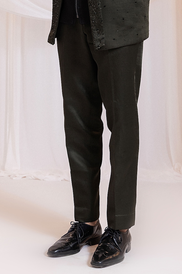 Hunter Green Linen Satin Crystal Embellished Blazer Set by Smriti by Anju Agarwal Men at Pernia's Pop Up Shop