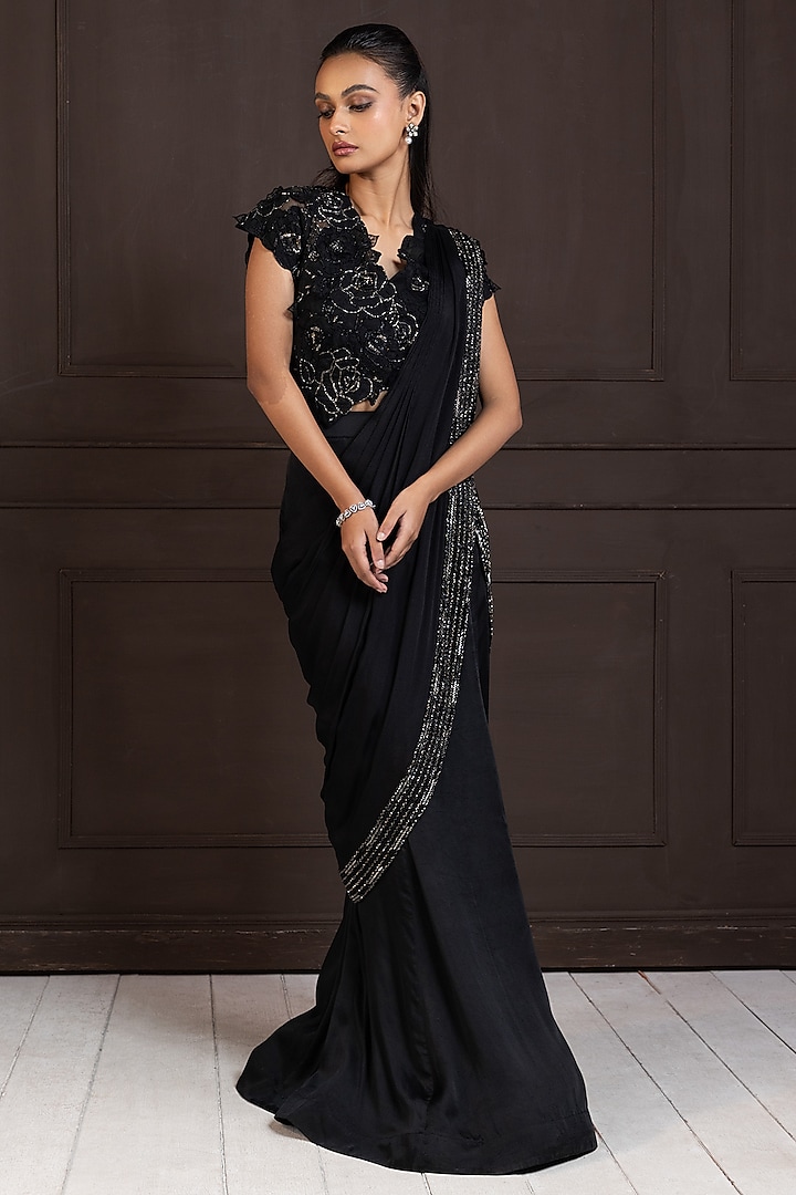 Black Chiffon Wedding Gown Saree Set by Smriti by Anju Agarwal at Pernia's Pop Up Shop