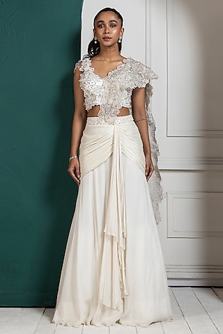 White Chiffon Floral Applique Embroidered Draped Saree Set by Smriti by Anju Agarwal
