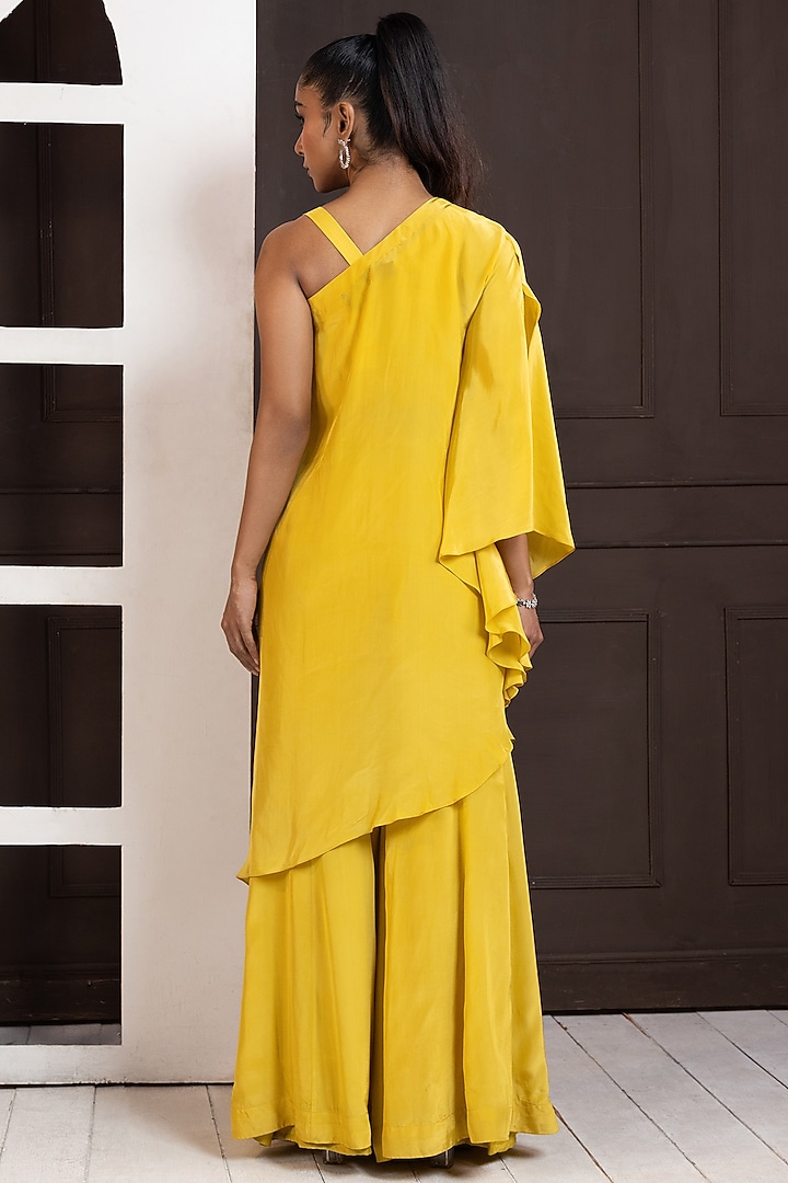 Yellow Crepe Palazzo Pant Set by Smriti by Anju Agarwal at Pernia's Pop Up Shop