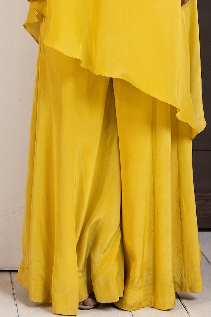 Yellow Crepe Palazzo Pant Set by Smriti by Anju Agarwal at Pernia's Pop Up Shop