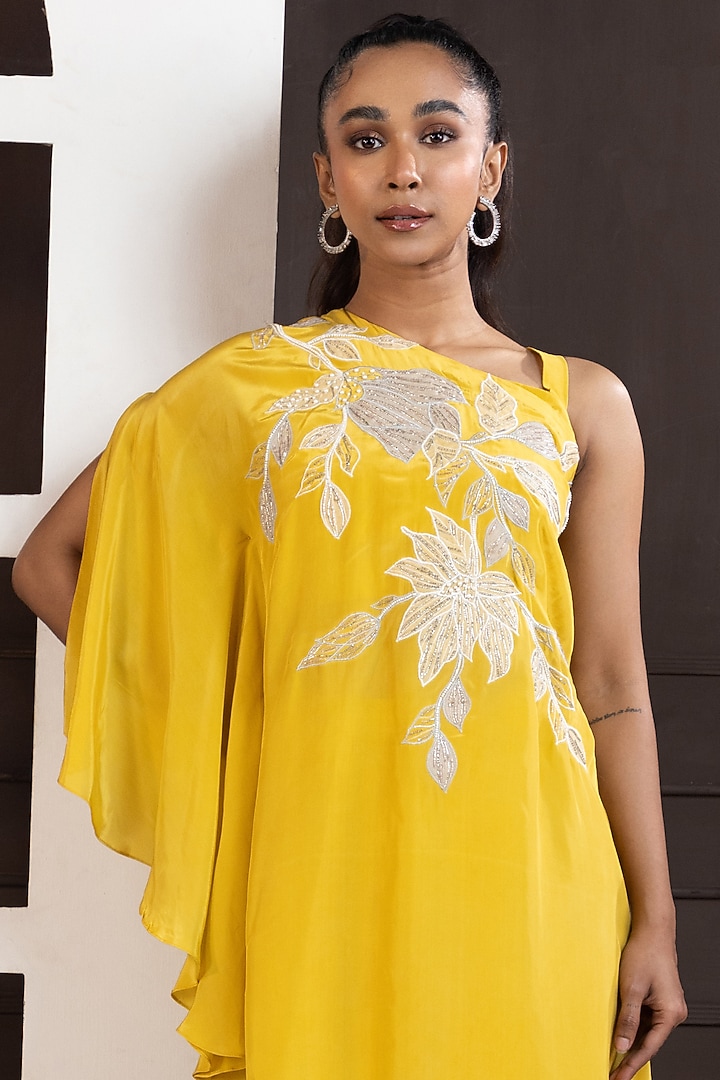Yellow Crepe Palazzo Pant Set by Smriti by Anju Agarwal at Pernia's Pop Up Shop