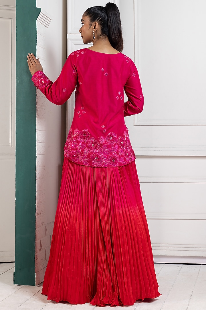 Crimson Chiffon & Silk Pleated Wedding Lehenga Set by Smriti by Anju Agarwal at Pernia's Pop Up Shop