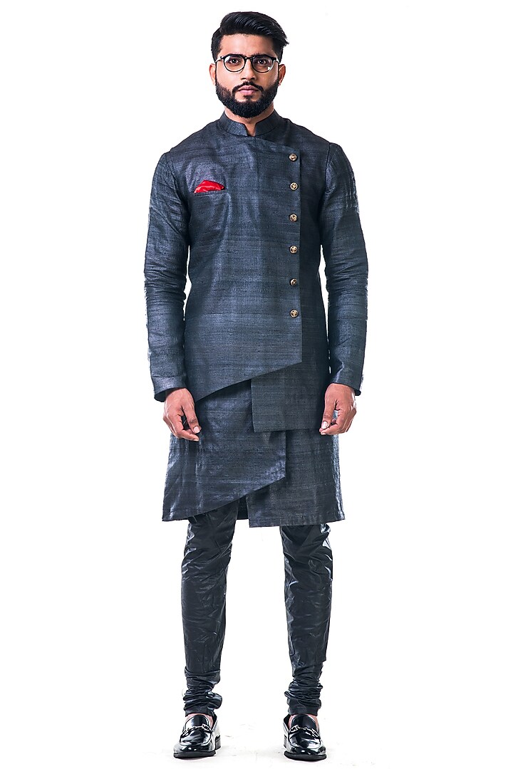 Charcoal Black Cotton Silk Kurta Set With Bundi Jacket by Smriti By Anju Agarwal Men at Pernia's Pop Up Shop