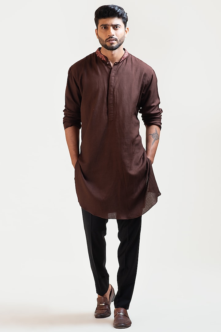 Brown Embroidered Kurta Set by Smriti by Anju Agarwal Men