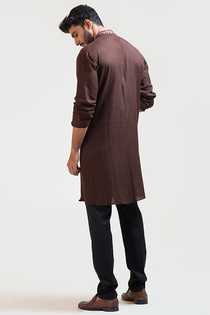 Brown Cotton Khadi Embroidered Kurta Set by Smriti by Anju Agarwal Men at Pernia's Pop Up Shop