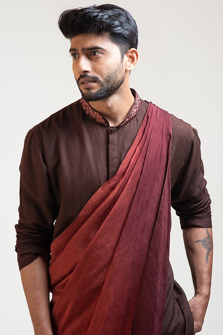 Brown Cotton Khadi Embroidered Kurta With Stole by Smriti by Anju Agarwal Men at Pernia's Pop Up Shop