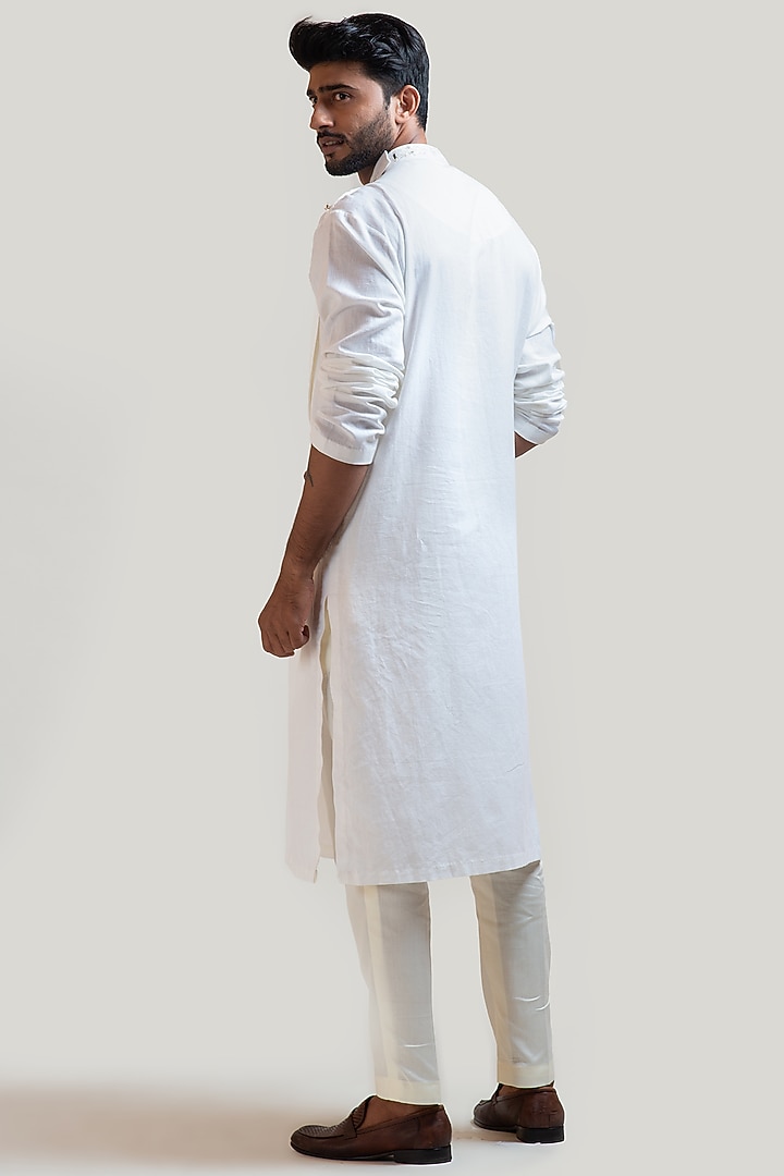 Ivory Embroidered Draped Kurta Set by Smriti by Anju Agarwal Men at Pernia's Pop Up Shop