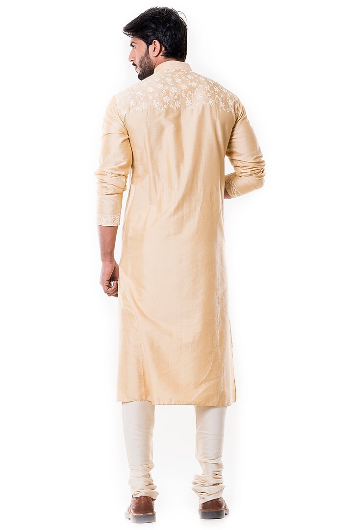 Beige Dori Embroidered Kurta Set by Smriti By Anju Agarwal Men at Pernia's Pop Up Shop