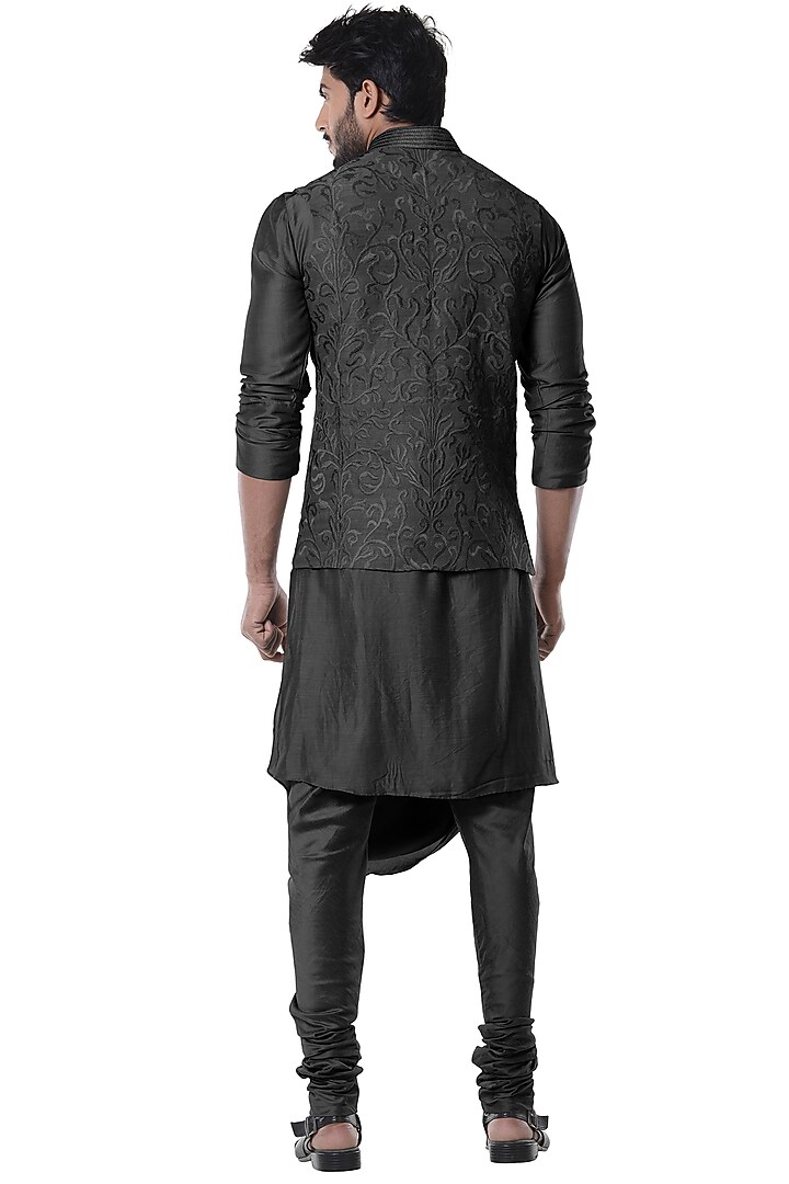 Grey Raw Silk Embroidered Nehru Jacket Set by Smriti By Anju Agarwal Men at Pernia's Pop Up Shop