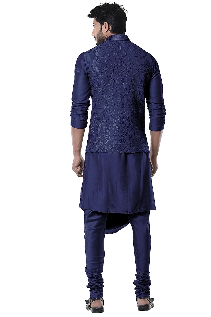 Space Blue Silk Kurta Set With Waist Coat by Smriti By Anju Agarwal Men at Pernia's Pop Up Shop