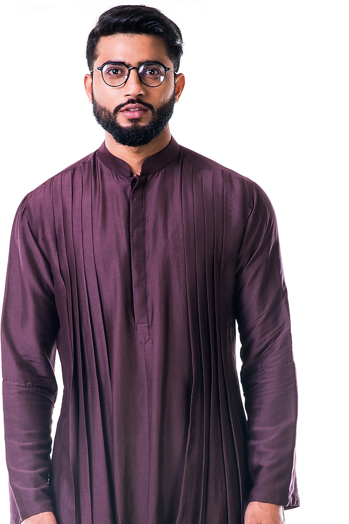 Purple Silk Cowl Kurta Set by Smriti By Anju Agarwal Men at Pernia's Pop Up Shop