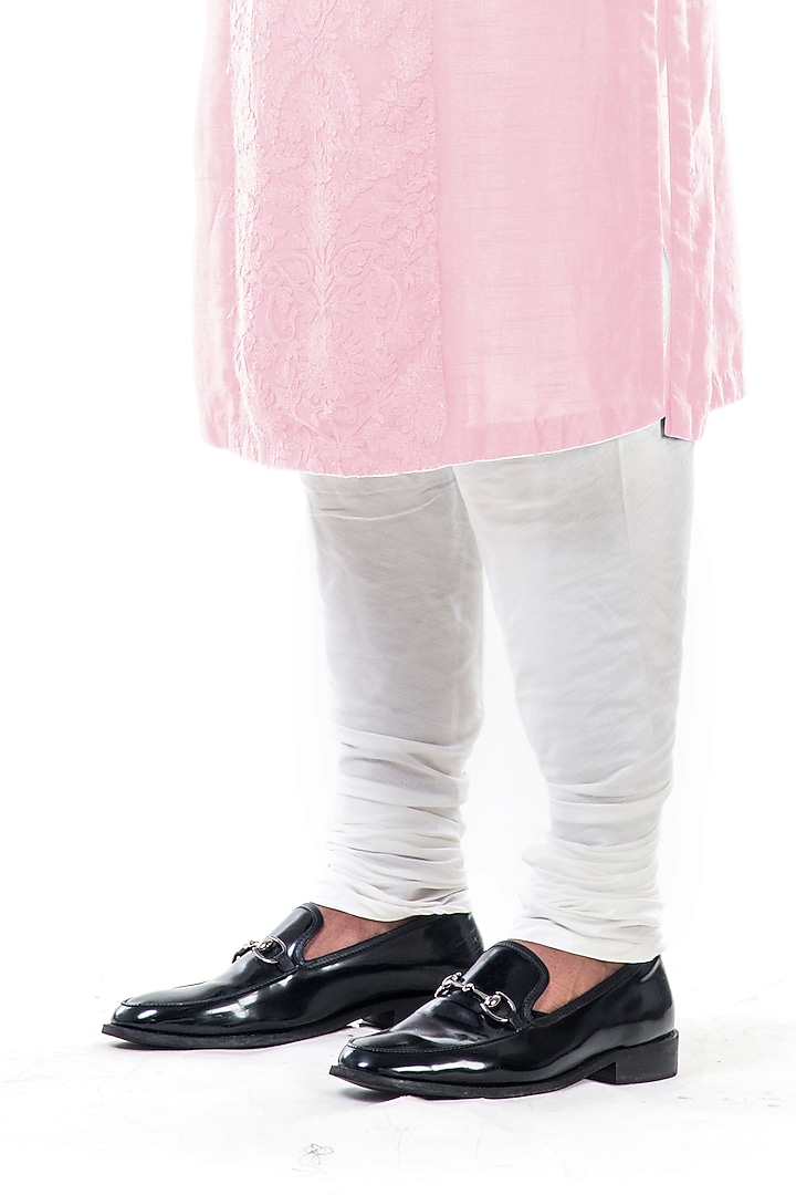 Pink Aari Embroidered Kurta Set by Smriti By Anju Agarwal Men at Pernia's Pop Up Shop