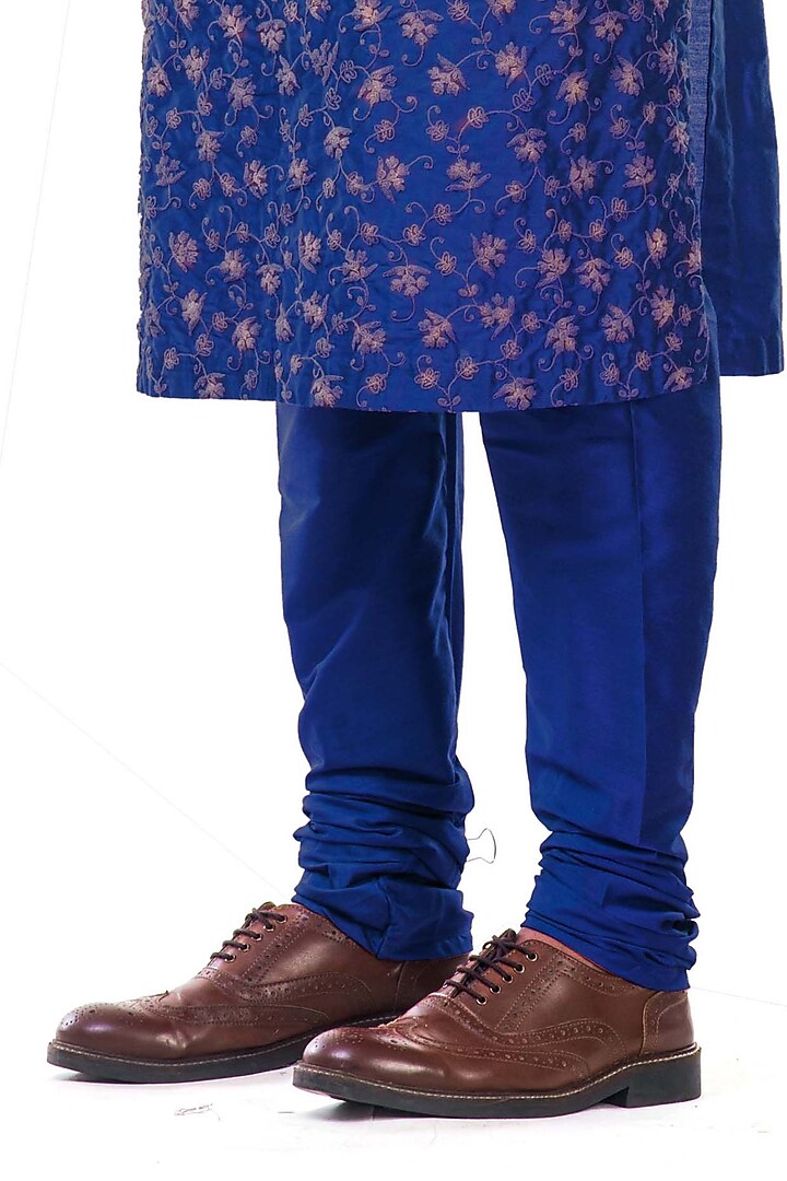 Cobalt Blue Katan Silk Cord Embroidered Pintuck Kurta Set by Smriti By Anju Agarwal Men at Pernia's Pop Up Shop