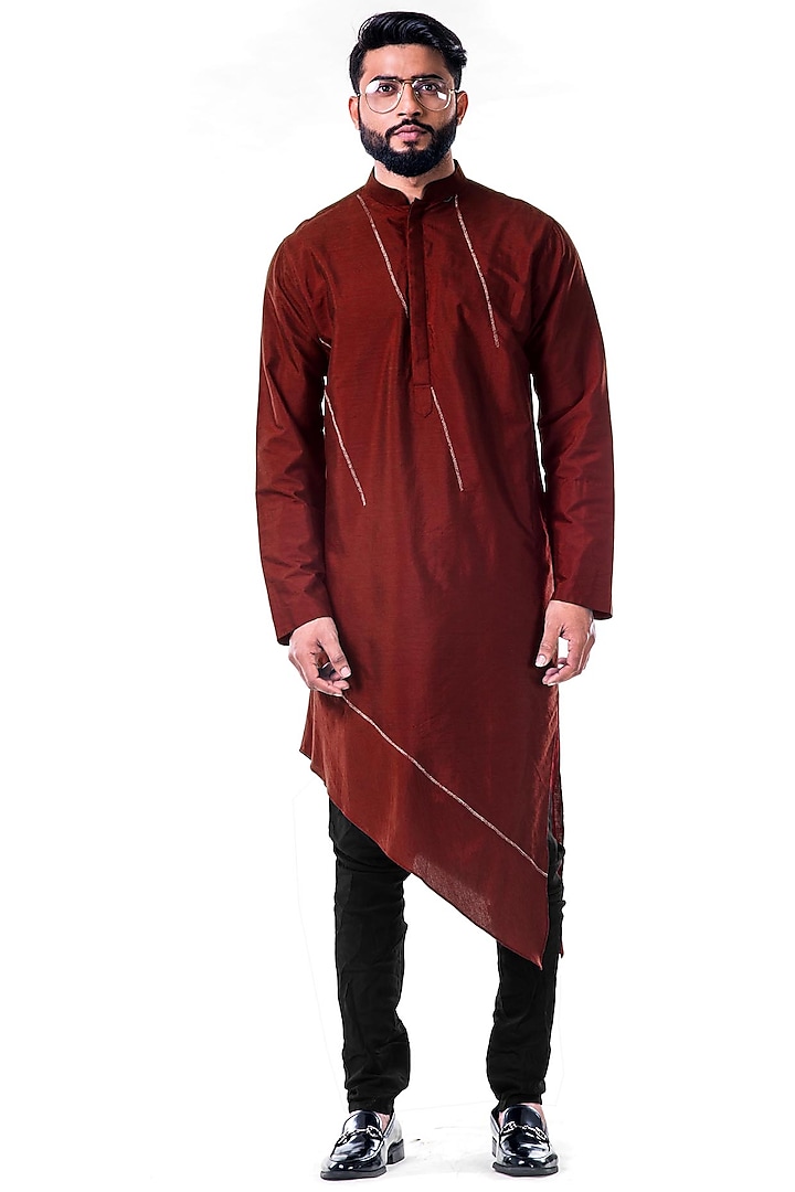 Maroon Embroidered Asymmetrical Kurta Set by Smriti By Anju Agarwal Men