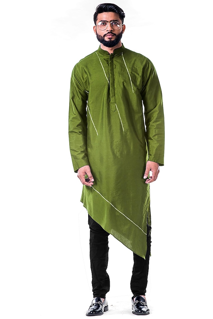 Green Cotton Silk Kasab Embroidered Asymmetrical Kurta Set by Smriti By Anju Agarwal Men