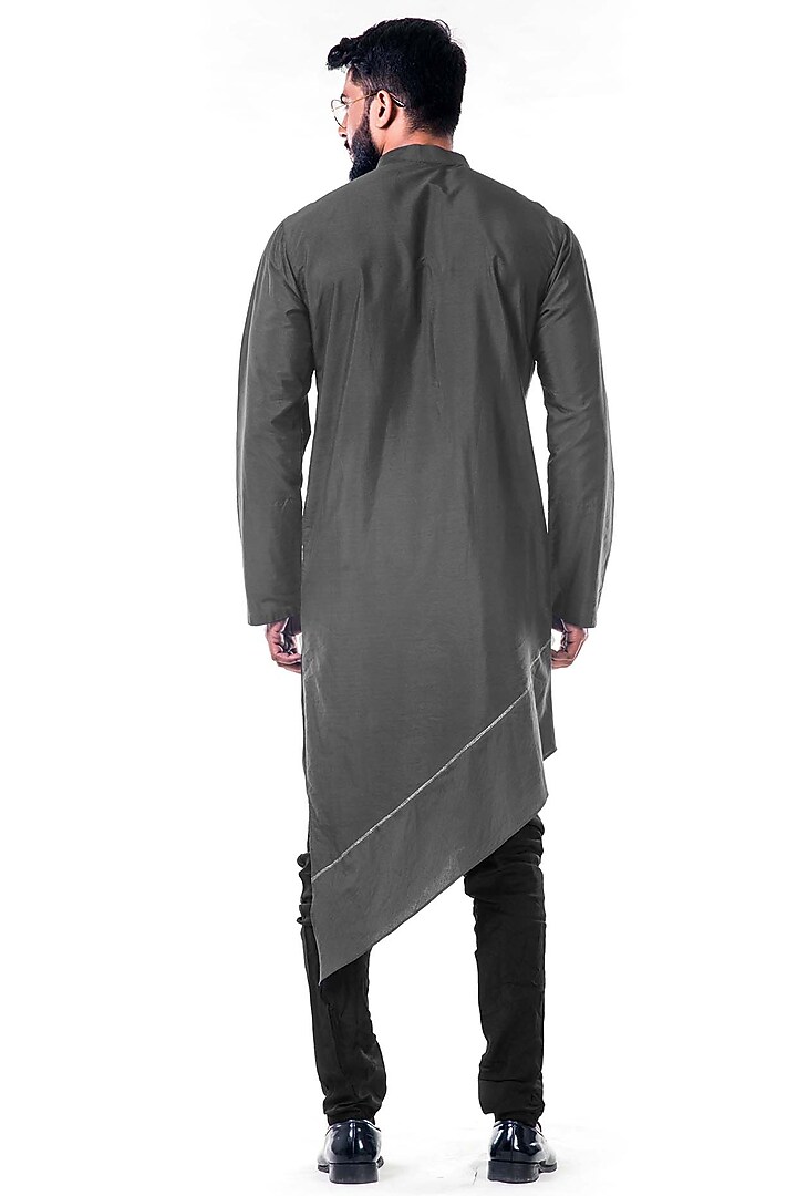 Grey Cotton Silk Kasab Embroidered Asymmetrical Kurta Set by Smriti By Anju Agarwal Men at Pernia's Pop Up Shop