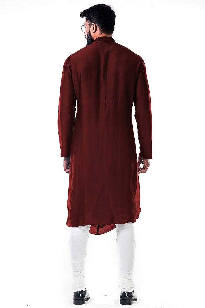 Maroon Double Cowl Kurta Set by Smriti By Anju Agarwal Men at Pernia's Pop Up Shop