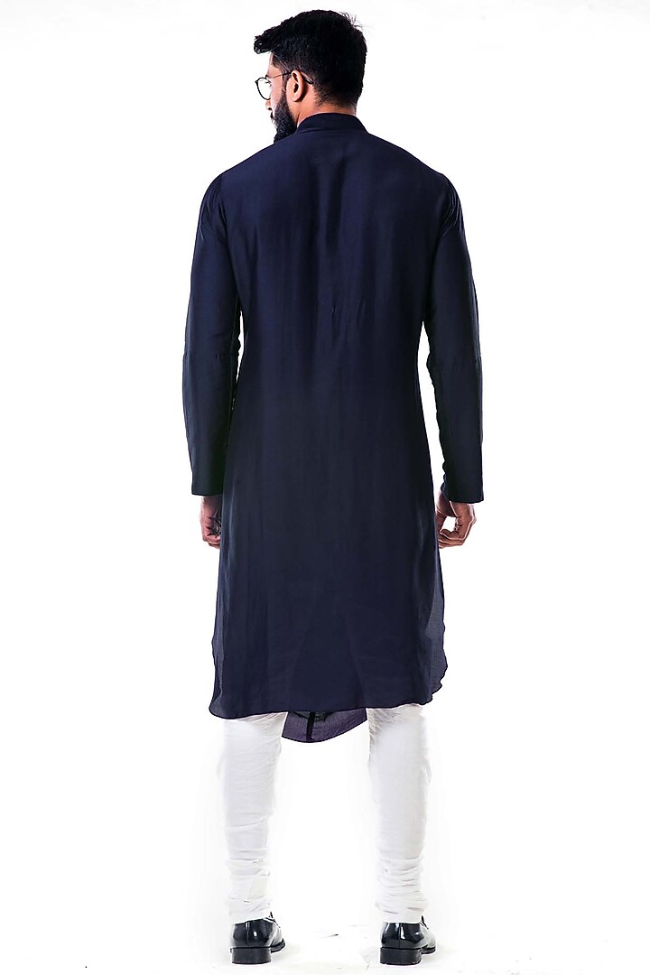Navy Blue Silk Kurta Set by Smriti By Anju Agarwal Men at Pernia's Pop Up Shop