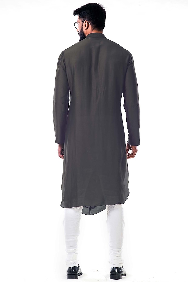 Grey Silk Double Cowled Kurta Set by Smriti By Anju Agarwal Men at Pernia's Pop Up Shop