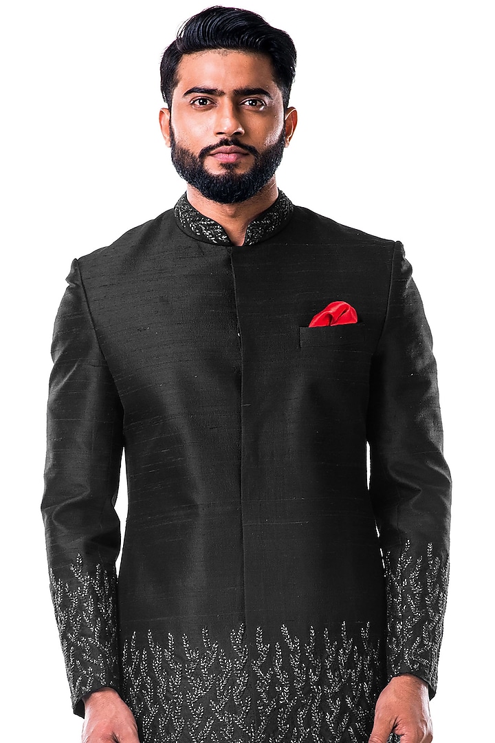 Black Hand Embroidered Wedding Sherwani Set by Smriti By Anju Agarwal Men at Pernia's Pop Up Shop