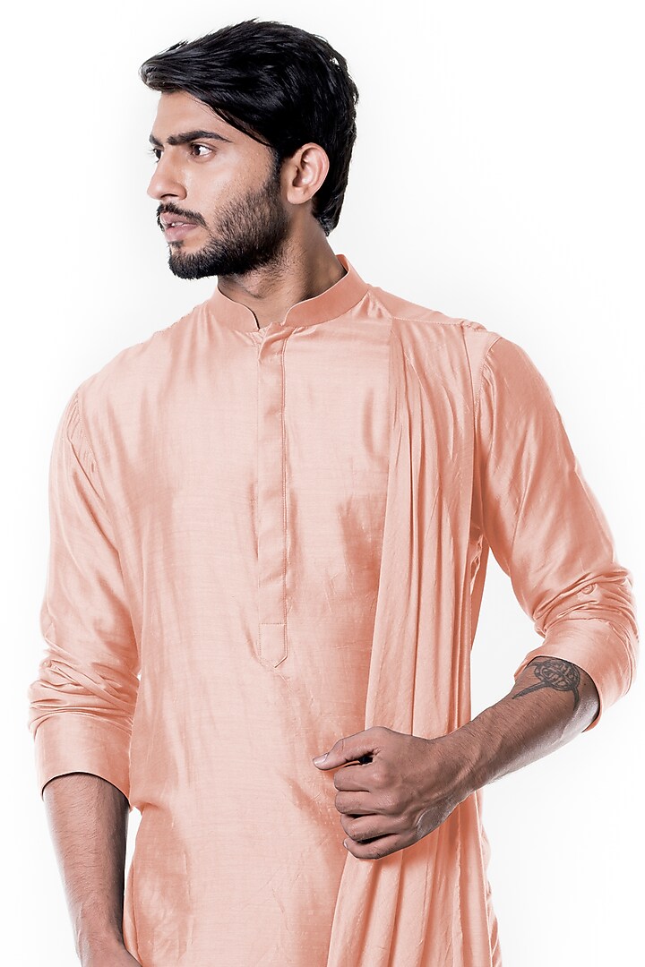 Peach Silk Cowl Kurta Set by Smriti By Anju Agarwal Men at Pernia's Pop Up Shop