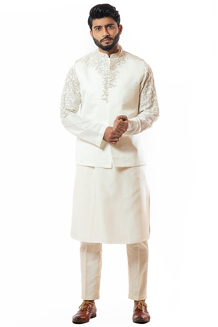 Ivory Linen Satin Beads & Pipe Embroidered Bundi Jacket by Smriti By Anju Agarwal Men at Pernia's Pop Up Shop