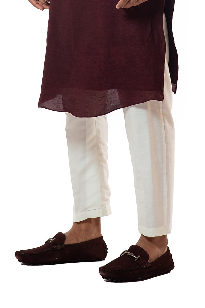 Wine Linen Satin Embroidered Bundi Jacket Set by Smriti By Anju Agarwal Men at Pernia's Pop Up Shop