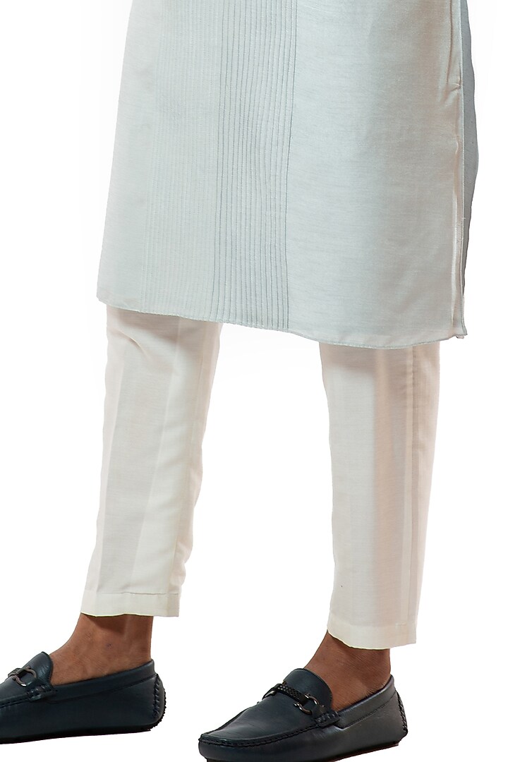 Ice Blue Bamberg Silk Kurta Set by Smriti By Anju Agarwal Men at Pernia's Pop Up Shop